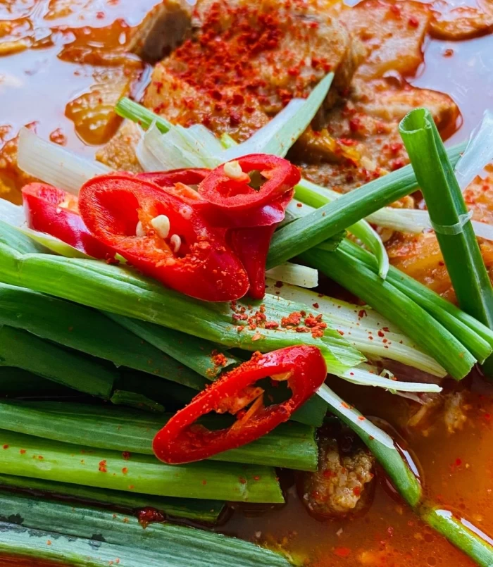 Kimchi Samgyeopcim (3-4 portii)